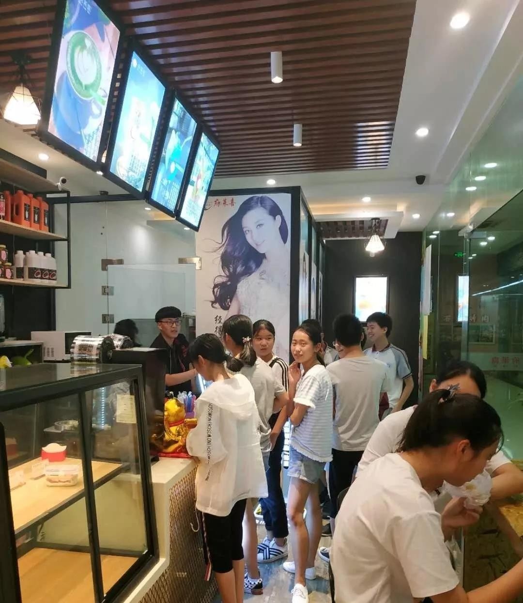廣州金達咖啡飲品城-飲品店經(jīng)營時的小竅門有哪些？